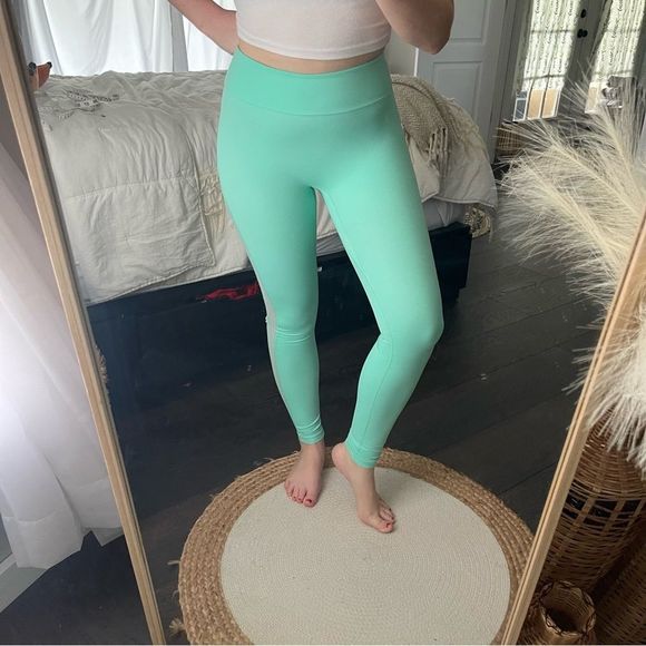 Gymshark Mint Green Mesh Logo Leggings - Picture 1 of 12